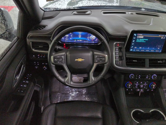 Used 2023 Chevrolet Suburban LT AWD/4WD image 15