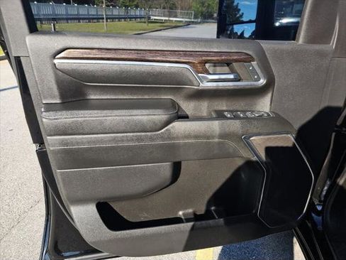 Used 2024 GMC Sierra 3500 SLE image 12