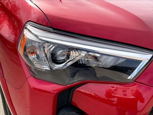 Used 2023 Toyota 4Runner SR5 image 26