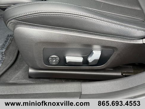 Used 2023 BMW 330i xDrive Sedan w/ Premium Package AWD/4WD image 13