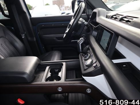 Used 2020 Land Rover Defender 110 S image 28