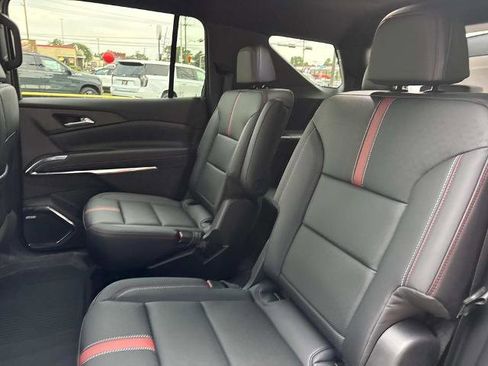 New 2026 Chevrolet Traverse RS w/ LPO, Floor Liner Package FWD image 9
