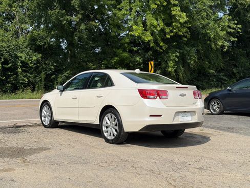 Used 2014 Chevrolet Malibu LT FWD image 13