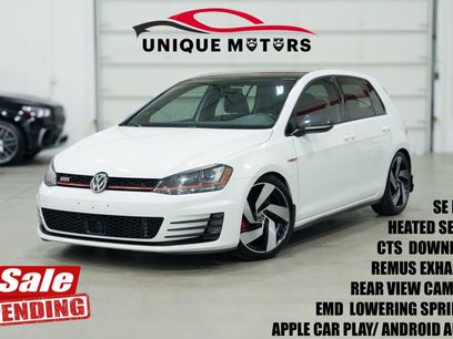 Used 2017 Volkswagen GTI SE