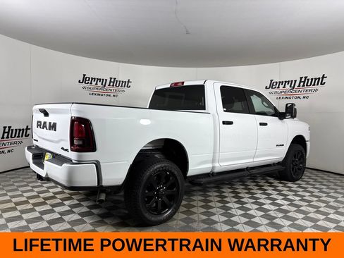 Used 2025 RAM 2500 Big Horn AWD/4WD image 5