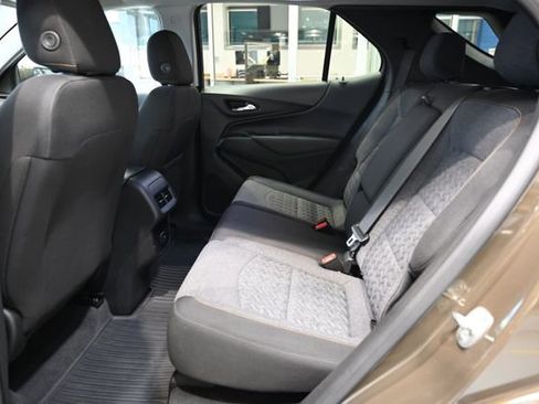 Used 2023 Chevrolet Equinox LT image 11