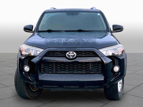 Used 2015 Toyota 4Runner SR5 RWD image 4