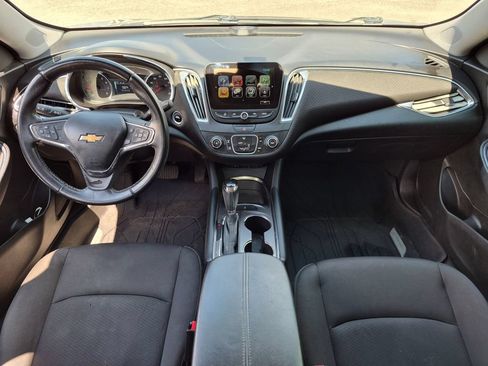 Used 2018 Chevrolet Malibu LT FWD image 24