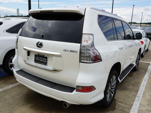 Certified 2023 Lexus GX 460 Luxury w/ Accessory Package AWD/4WD image 4
