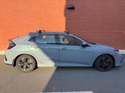 Used 2017 Honda Civic EX image 2