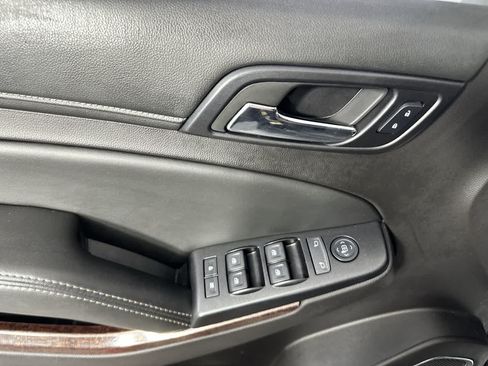 Used 2016 GMC Yukon SLE w/ HD Trailering Package AWD/4WD image 12