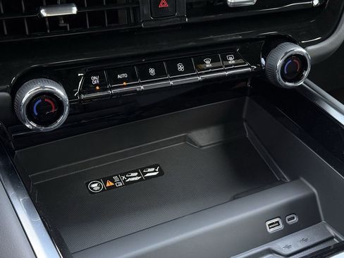 New 2026 Chevrolet Tahoe Z71 image 17