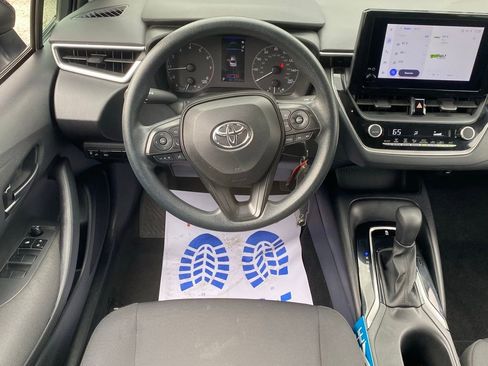 Used 2023 Toyota Corolla LE image 10