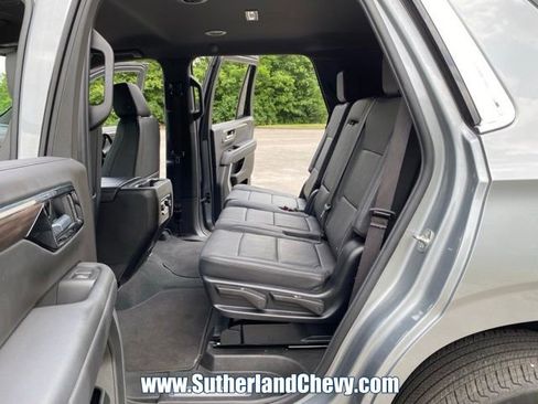 Used 2025 Chevrolet Tahoe LT AWD/4WD image 37