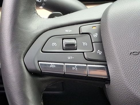 Used 2025 Cadillac XT4 Premium Luxury w/ Cold Weather Package image 21