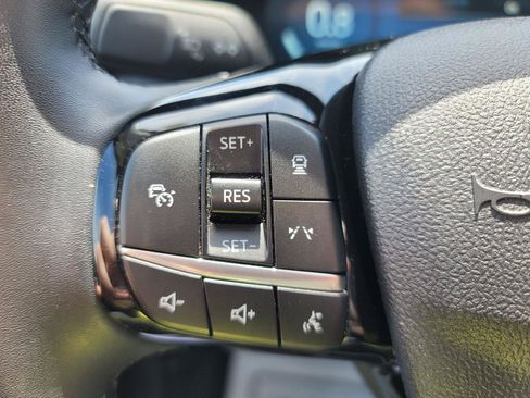 Used 2024 Ford Escape Platinum AWD/4WD image 23