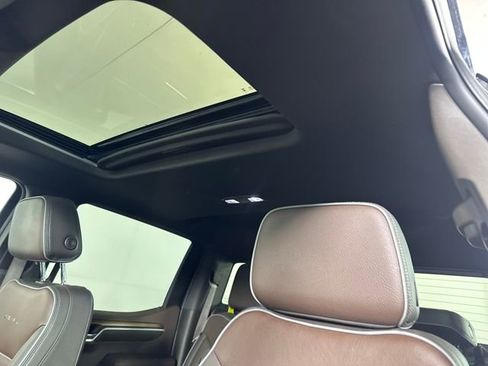 Used 2023 GMC Sierra 1500 Denali w/ Denali Reserve Package image 12