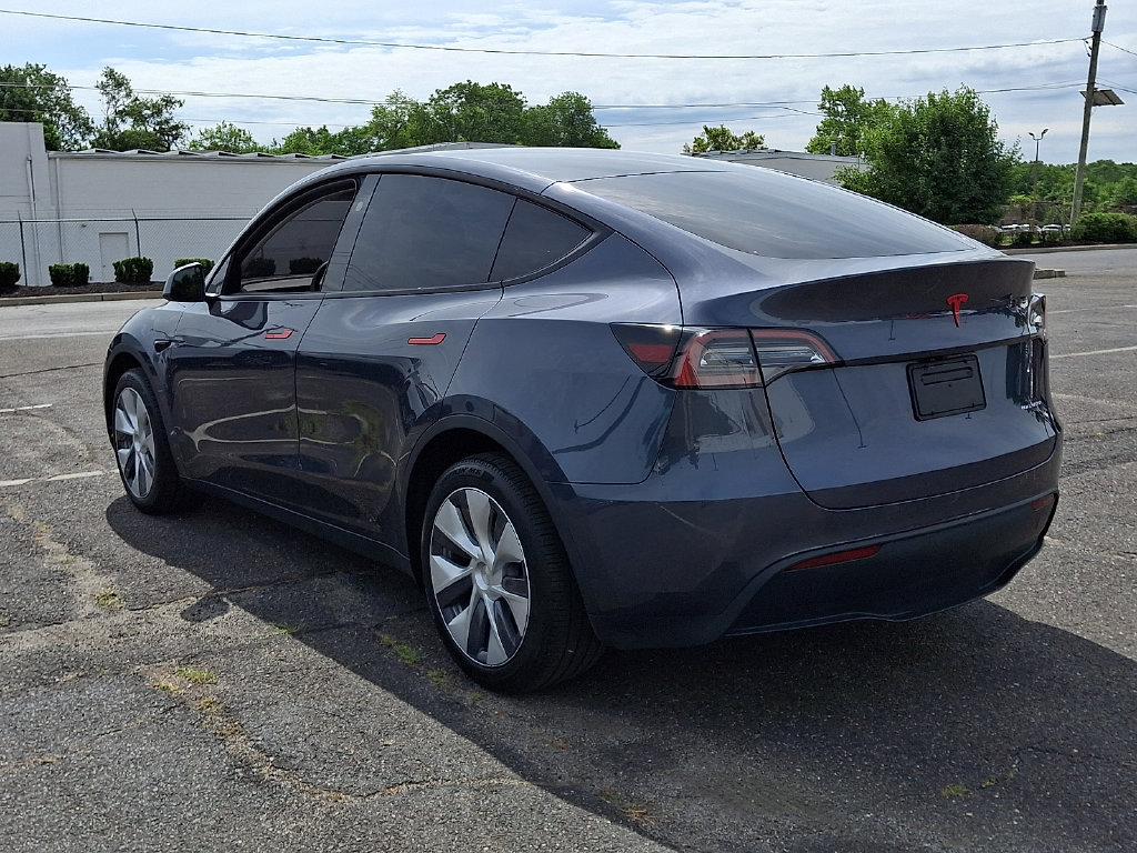 Used 2023 Tesla Model Y Long Range AWD/4WD image 7