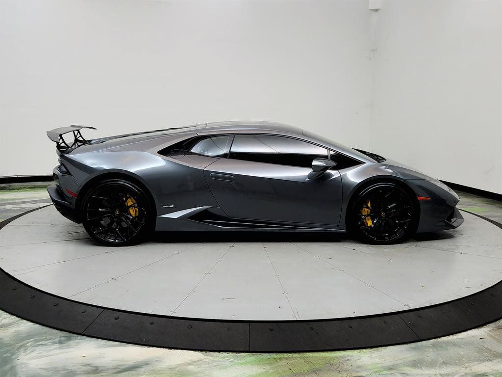Used 2015 Lamborghini Huracan LP 610-4 AWD/4WD image 4