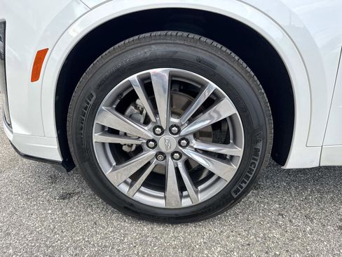 Used 2020 Cadillac XT6 Premium Luxury image 10