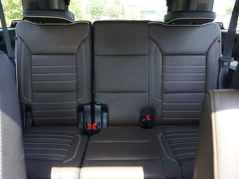 Used 2026 GMC Yukon XL Denali Ultimate AWD/4WD image 29