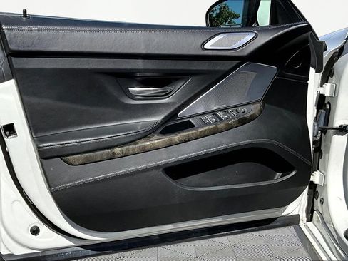 Used 2017 BMW M6 Gran Coupe RWD image 22