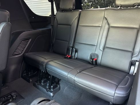 Used 2023 GMC Yukon Denali image 33