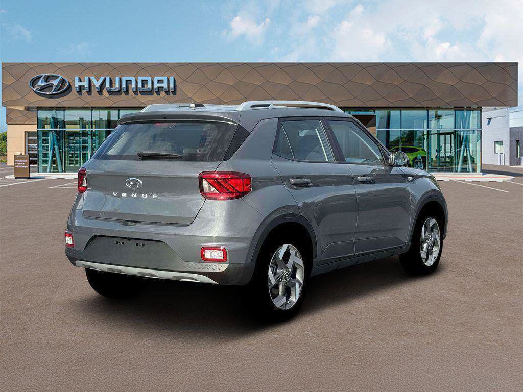New 2026 Hyundai Venue SEL FWD image 7