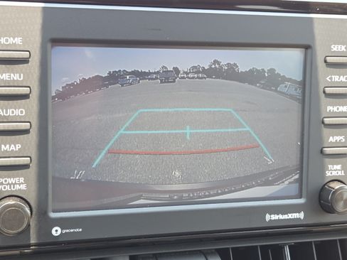 Used 2022 Toyota RAV4 LE AWD/4WD image 5