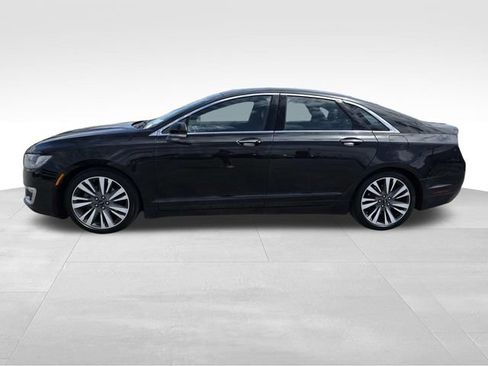 Used 2018 Lincoln MKZ Reserve FWD image 4
