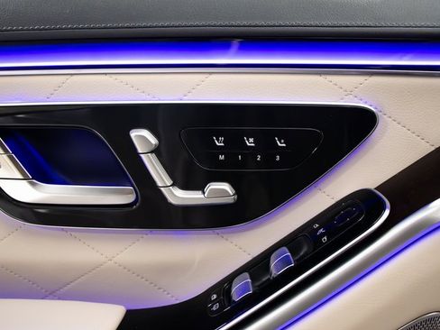 Used 2026 Mercedes-Benz S 580 4MATIC Sedan image 14
