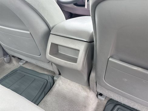Used 2009 Toyota Camry LE FWD image 41