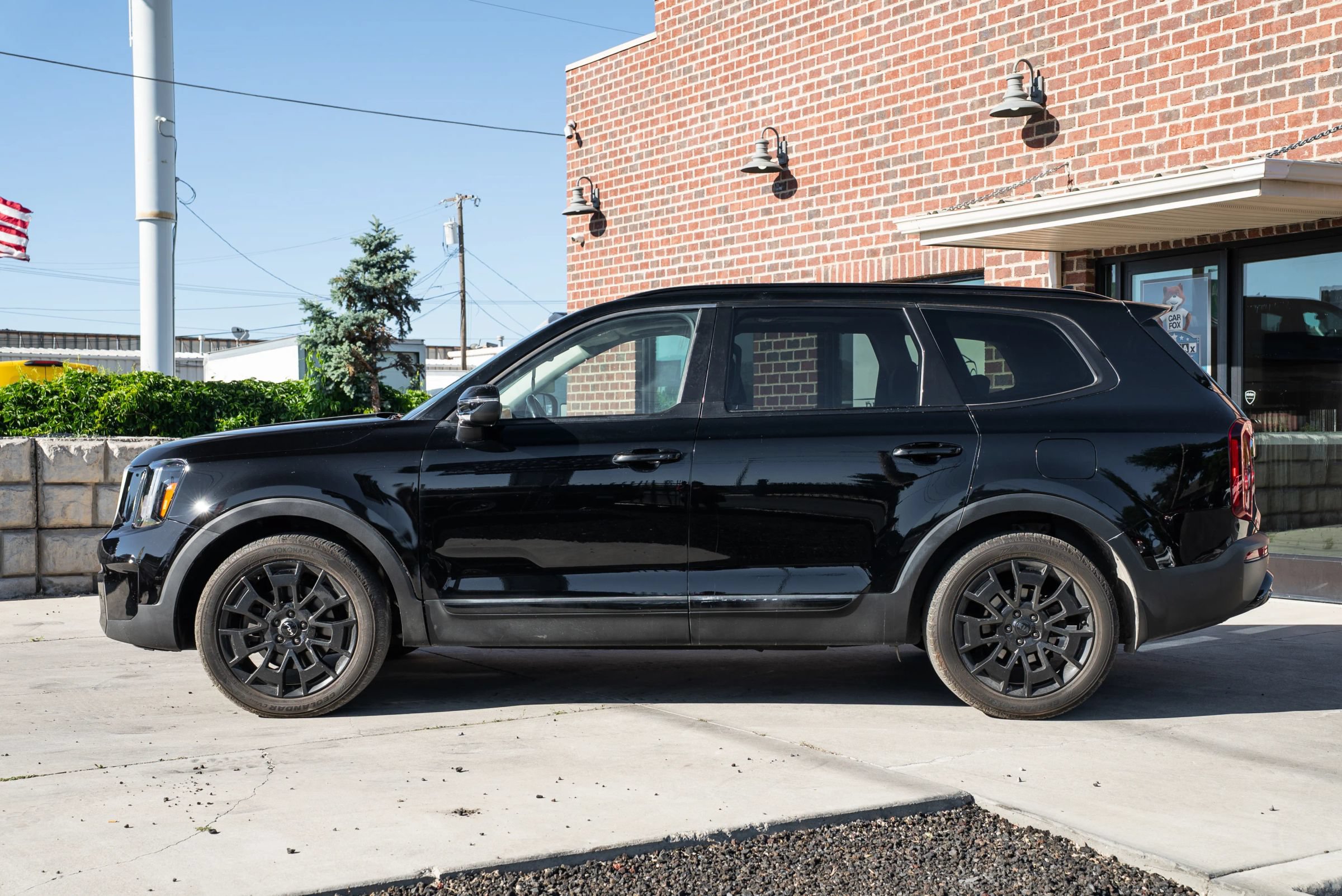 Used 2021 Kia Telluride EX w/ EX Premium Package AWD/4WD image 3