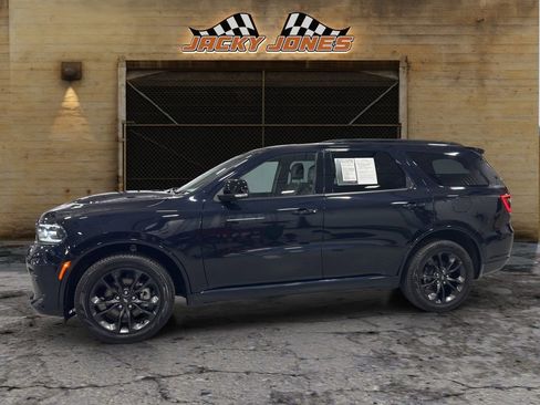 Used 2024 Dodge Durango GT image 2