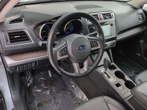 Used 2017 Subaru Outback 2.5i Limited image 10