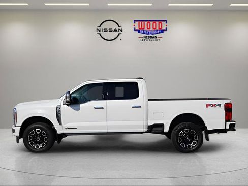 Used 2024 Ford F350 Platinum AWD/4WD image 3