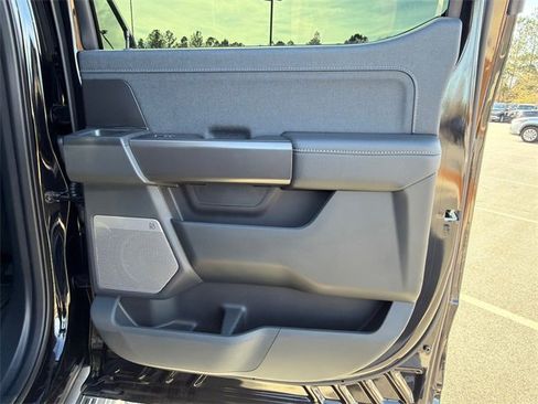 Used 2025 Ford F150 Lariat w/ Equipment Group 501A Mid image 16