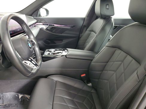 Used 2024 BMW 540i xDrive image 28