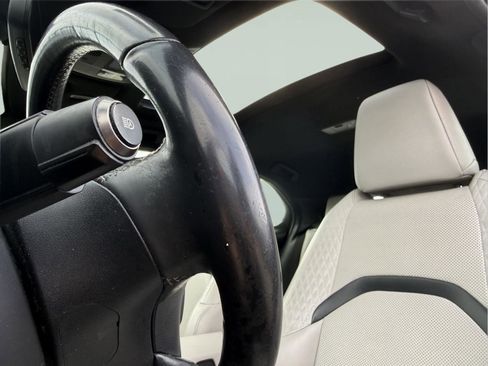 Used 2019 Lexus UX 250h image 13