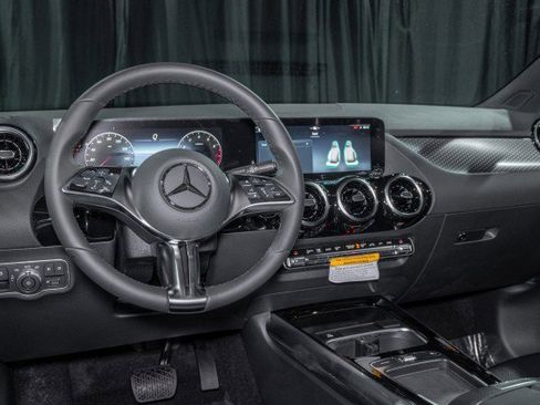 Certified 2026 Mercedes-Benz GLA 250 image 18