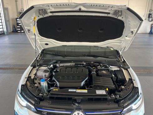 Used 2026 Volkswagen Golf AWD/4WD image 6