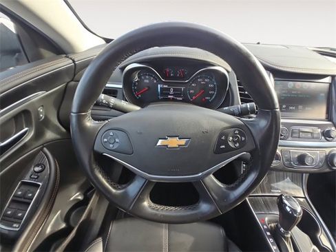 Used 2018 Chevrolet Impala LT image 12