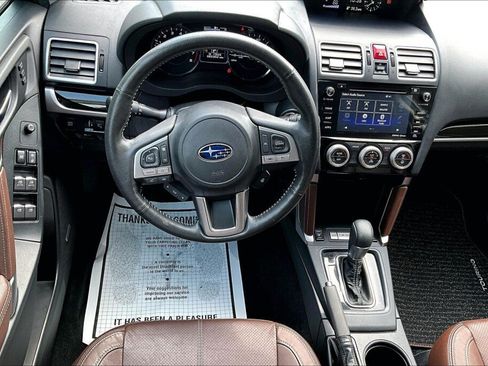 Used 2018 Subaru Forester 2.5i Touring AWD/4WD image 7