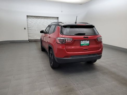 Used 2021 Jeep Compass Latitude FWD image 5