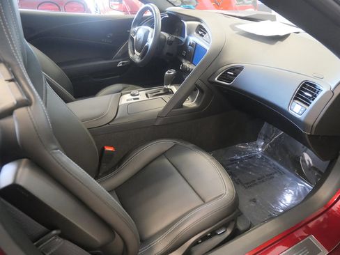 Used 2019 Chevrolet Corvette Stingray Coupe w/ 2LT Preferred Equipment Group image 12