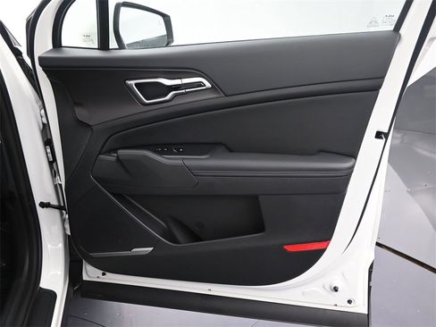 New 2026 Kia Sportage EX w/ EX Panoramic Sunroof Package image 23