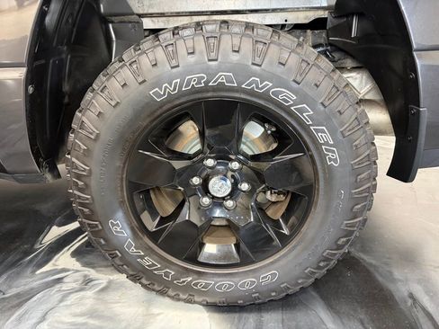 Used 2019 RAM 1500 Big Horn image 22