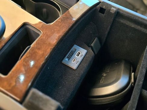 Used 2023 Cadillac Escalade ESV Sport Platinum image 56