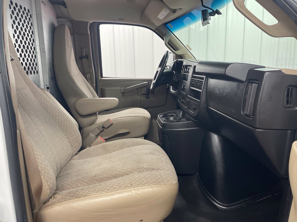 Used 2019 GMC Savana 2500 Extended w/ Driver Convenience Package RWD image 19