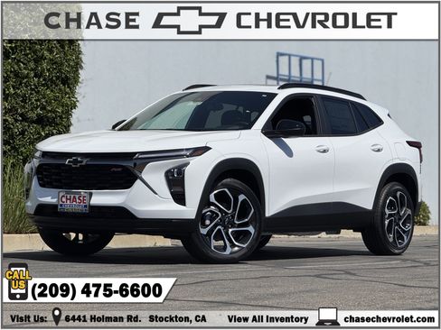 New 2026 Chevrolet Trax RS w/ Sunroof Package FWD image 1